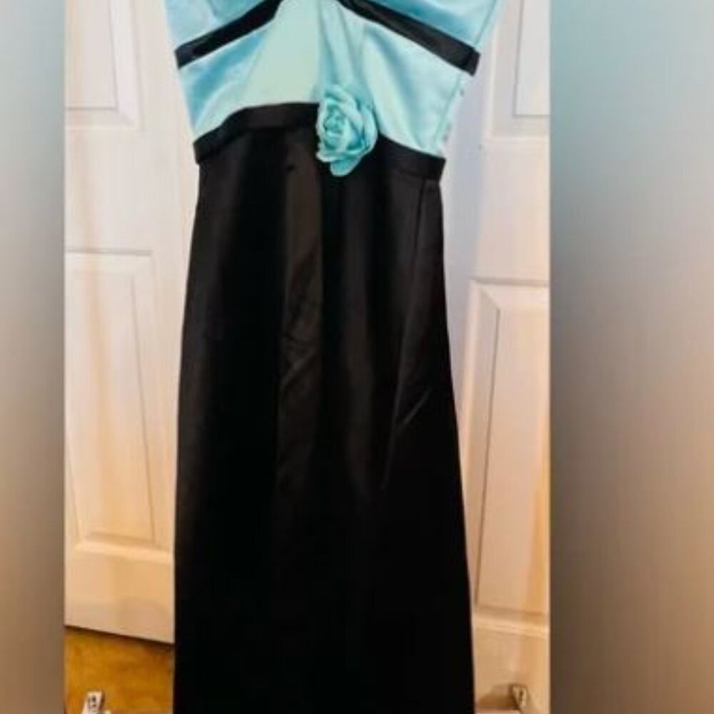 Jessica McClintock Black and Blue Ruched Strapless Gown